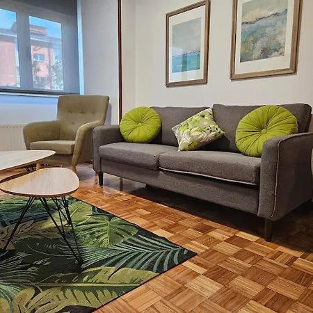 633a 3 Dorm Y Garaje By R2r Consulting Daire