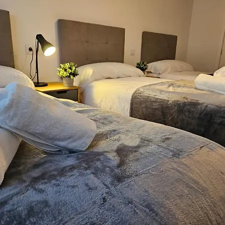 633a 3 Dorm Y Garaje By R2r Consulting